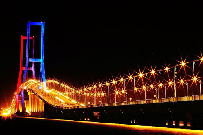 Jembatan Nasional Suramadu